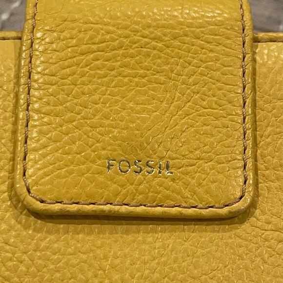 Fossil Sydney Tab Genuine Leather Wallet - Picture 2 of 7
